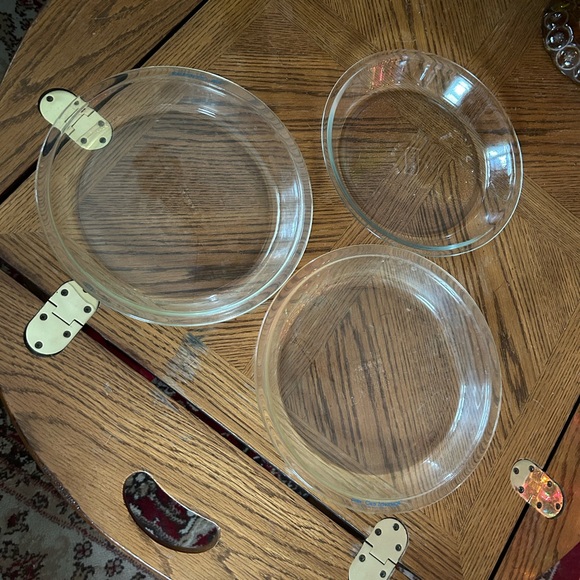 Vintage Pie Plates Lot of 3 - Picture 2 of 9